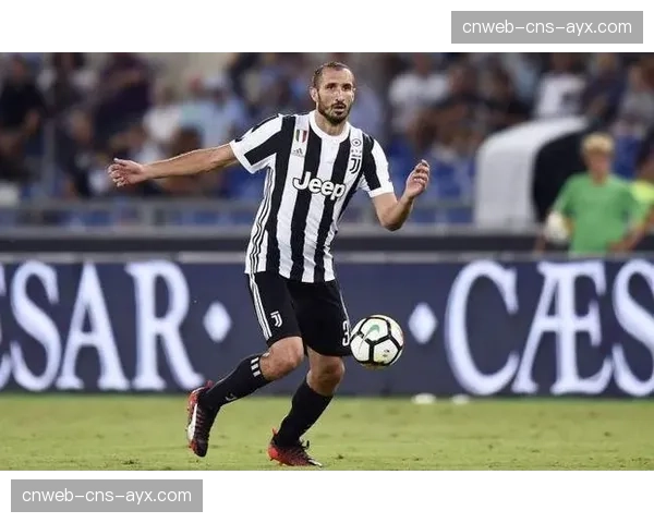 特写：39岁基耶利尼宣布赛季末退役，赛前获尤文全队列队致敬